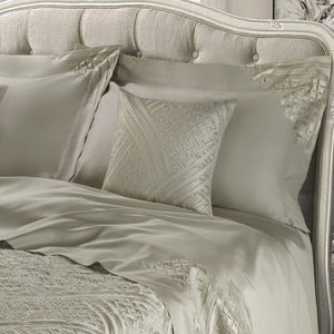 Elton duvet cover, pillowcases and flat bottom sheet